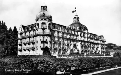 Le Palace Hotel, Lucerne, Suisse, début du 20e siècle