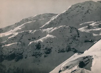 Le Tunnel de Reinunga sur le chemin de fer de Bergen, 1914