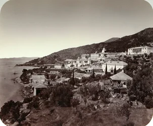 Le monastère Rossikon St Panteleimon sur le mont Athos, Grèce, années 1860