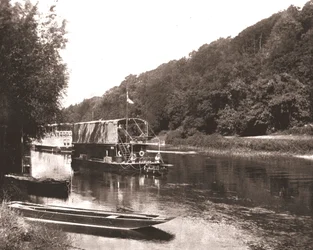 La Tamise sous Cliveden Wood, Berkshire, 1894