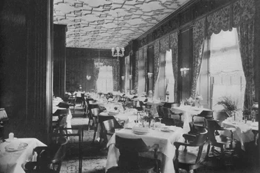 Salle à manger Tudor, Melbourne Hotel, St Louis, Missouri, 1924
