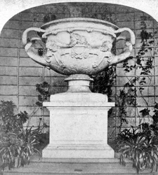 Le Vase de Warwick, Château de Warwick, Warwick, Warwickshire, fin du 19e siècle