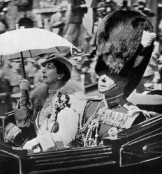 Le futur roi Édouard VII 1894-1972 et la reine Maud de Norvège 1869-1938, 1935