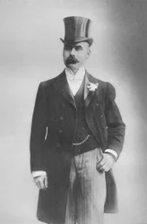 Feu M. George McLachlan, 1911