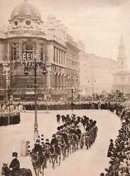 La simplicité émouvante du dernier voyage du roi Georges à travers Londres, 1936