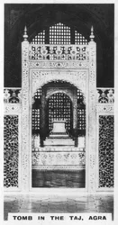 Tombeau dans le Taj, Agra, Uttar Pradesh, Inde, vers 1925
