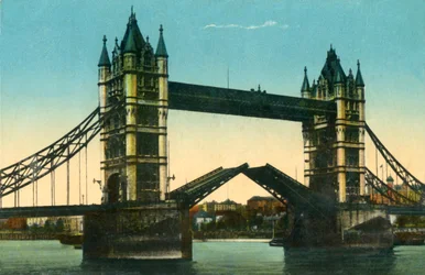 Tower Bridge, Londres, vers 1910