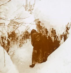 Tranchées dans la neige, Alsace, est de la France