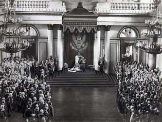 Le tsar Nicolas II parlant à l