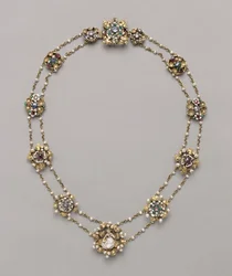 Douze médaillons montés en collier, vers 1400