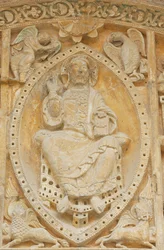 Tympan. Église Saint-Pierre Carennac France