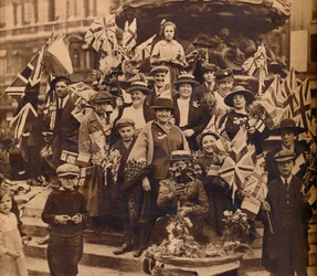 Célébrations de la victoire sous Éros, Piccadilly, Londres, 1918, 1938