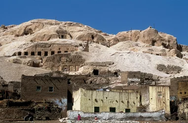 Vue de la Vallée des Rois, nouvel empire, Deir el Bahari