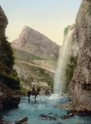 Cascade près de Kislovodsk, Russie, vers 1895