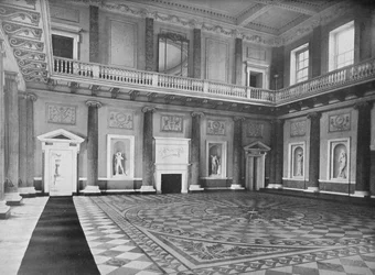 Wentworth Woodhouse, Yorkshire - Le comte Fitzwilliam, 1910