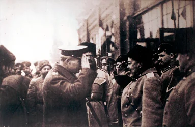 Le général russe blanc Anton Denikin rencontre le major-général britannique Frederick Poole, Russie, 1918
