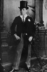 Winston Churchill en écolier à Harrow en 1889, 1945