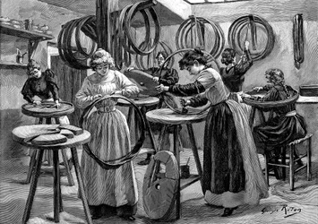 Femmes fabriquant des pneus pneumatiques pour vélos, France, 1896