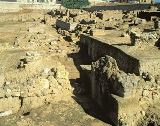 Vestiges archéologiques de la colonie grecque, VIe-Ve siècle av. J.-C.