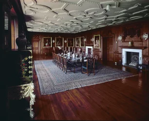 Château de Drumlanrig : salle à manger avec un portrait de William, 1er duc de Queensberry