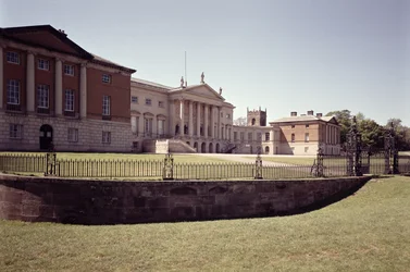 Extérieur de la façade sud, Kedleston Hall, Derbyshire, construit entre 1759-65