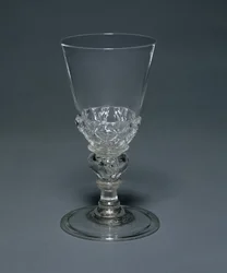 Gobelet en verre au plomb : Façon de Venise, vers 1680