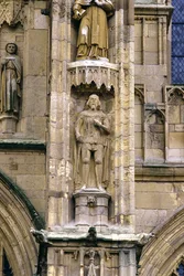 Sir Henry Hotspur Percy, sur la façade ouest