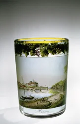 Gobelet émaillé avec vue de Meissen par Samuel Mohn, allemand, début du XIXe siècle