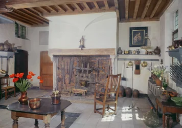 Vue de la cuisine dans la maison de l