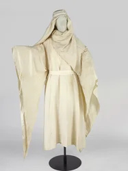 Robes arabes et coiffe, connue sous le nom de keffiyah, appartenant à T E Lawrence