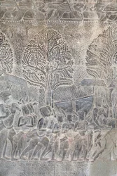 Bas-reliefs sur la galerie sud d