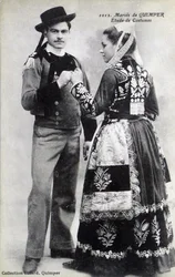 Mariés de Duimper, début du 20e siècle (carte postale)