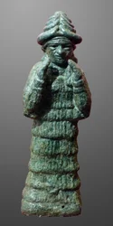 Figurine en bronze de la déesse gardienne LAMA, Mésopotamie vers 2035-1794 av. J.-C.