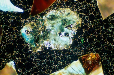 Composite, LM Particules céramiques dans une matrice en acier