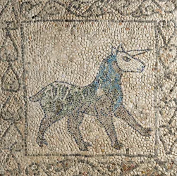 Quatrième croisade, fragments de mosaïques représentant une licorne