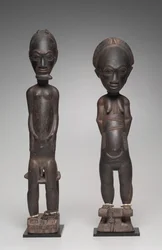 Paire de figures, fin des années 1800 au début des années 1900