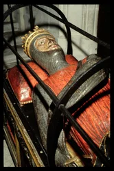 Cathédrale de Gloucester, Effigie du duc de Normandie, fils de Guillaume le Conquérant, vers 1100