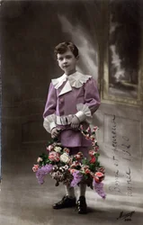 Carte de vœux de Bonne Année : Un enfant tenant un panier de fleurs