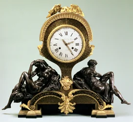 Pendule avec figures du Jour et de la Nuit, par Jean André Lepaute (1720-88), Paris (bronze doré et patiné)