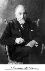 Matthew Algernon Adams, ophtalmologiste britannique, vers 1900