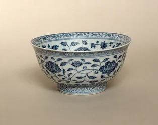 Bol bleu et blanc Ming, marque Hsuan-te (1426-35)