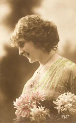 Femme Belle Époque