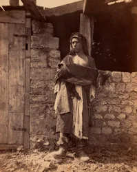 Patre du Liban avec un enfant. Photographie de Charles Lallemand (1826-1904) dans « Syrie, costumes, voyages et paysages ». 1865. Collection privée.