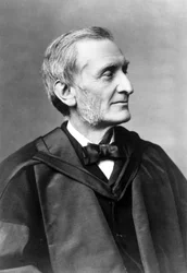 Professeur John Hall Gladstone, chimiste, vers 1890