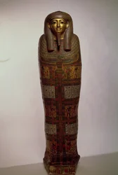 Sarcophage de Nehemes Mentou, prêtre d