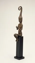 Figure assise, 19e-début 20e siècle