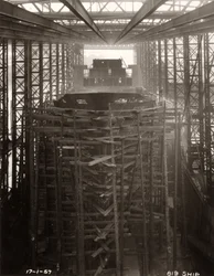 Revêtement de coque terminé à la proue du 