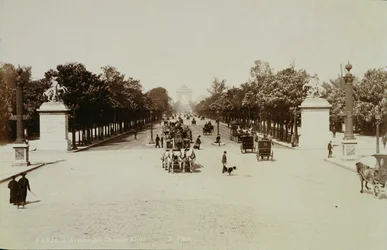 Les Champs-Élysées, Paris