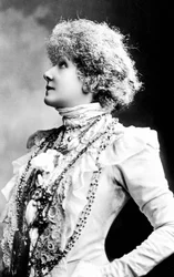 Royaume-Uni : Actrice Sarah Bernhardt (22/9/1844-26/3/1923)