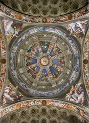 Vue du dôme du transept et des panneaux avec des fresques de Giovanni Antonio de Sacchis et Bernardino Gatti, Sanctuaire de la Madonna della Campagna, Plaisance, Émilie-Romagne, Italie